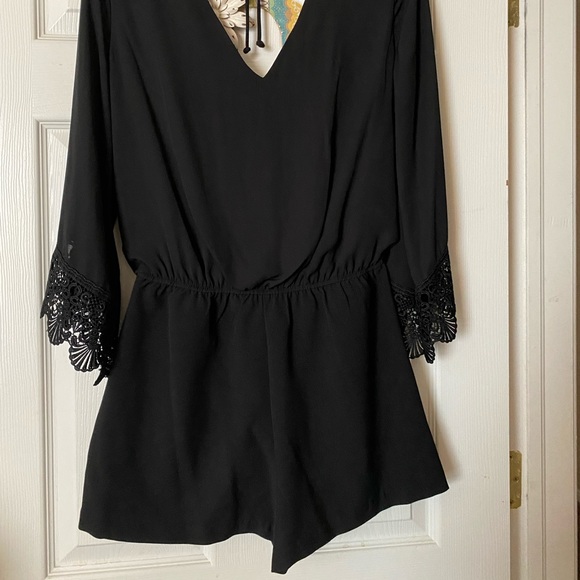 Romper - Picture 1 of 3